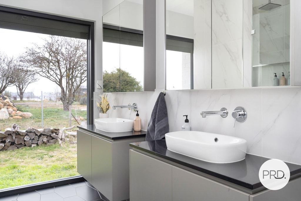 15 Murray Street COLLECTOR 11