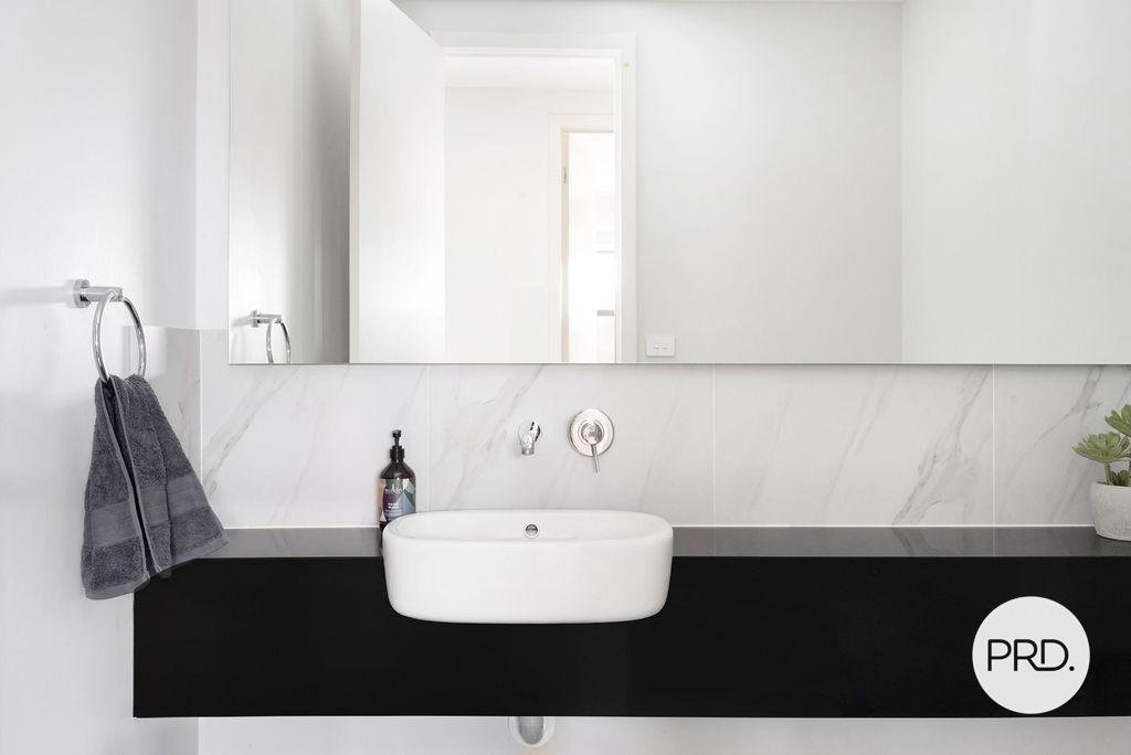 15 Murray Street COLLECTOR 17