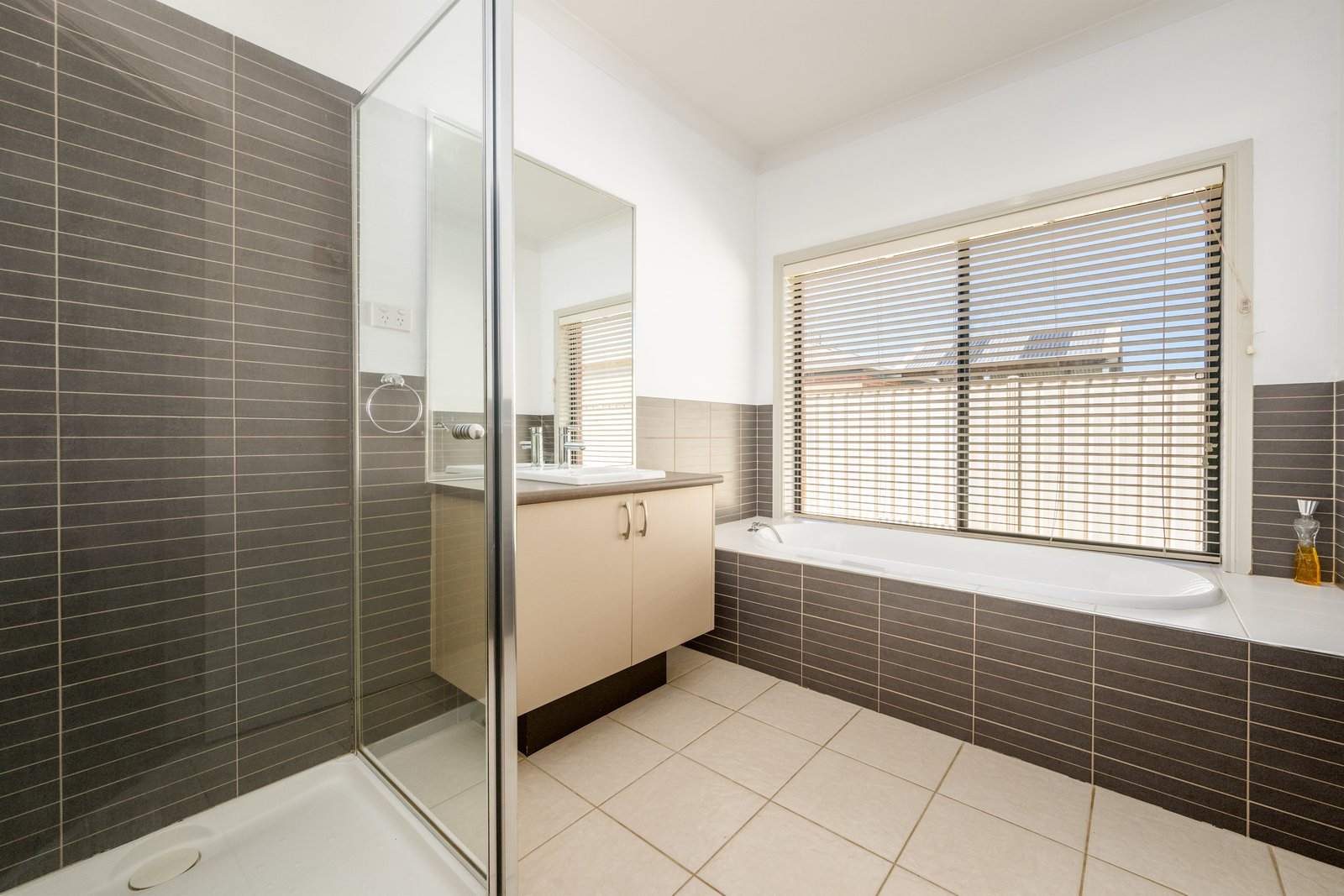 15 Musgrove Drive MOOROOPNA 12