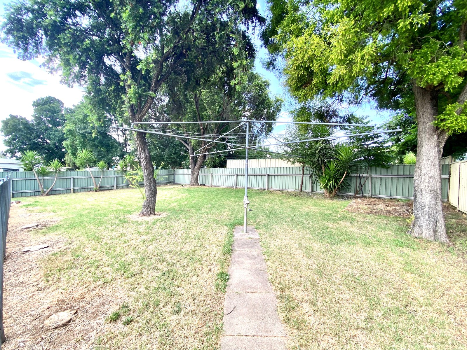 15 Nancy Street TAMWORTH 12