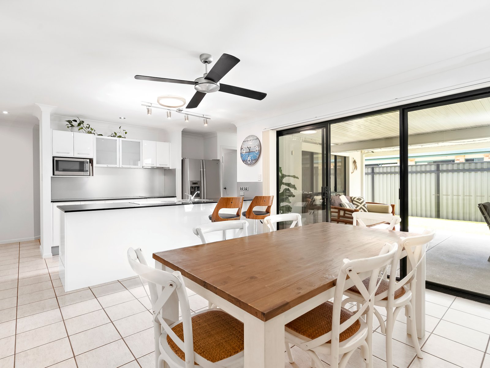 15 Neeson Place CURRUMBIN WATERS 5