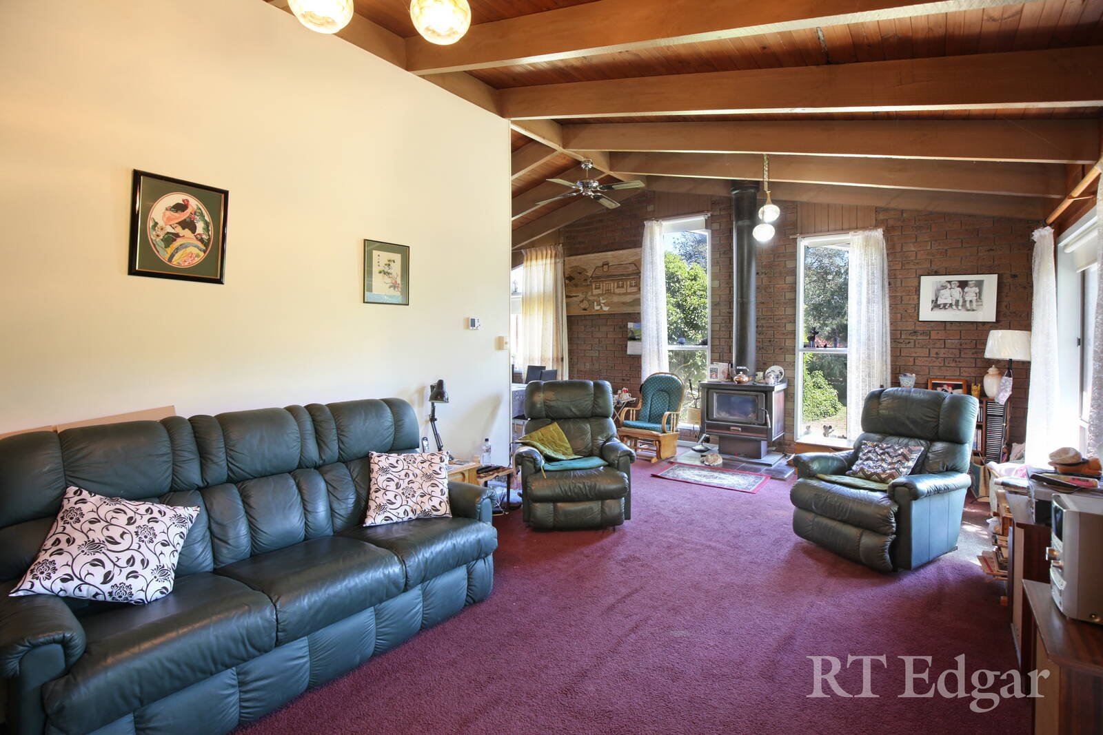 Real Estate and Property in 15 Noonan Grove, Woodend, VIC