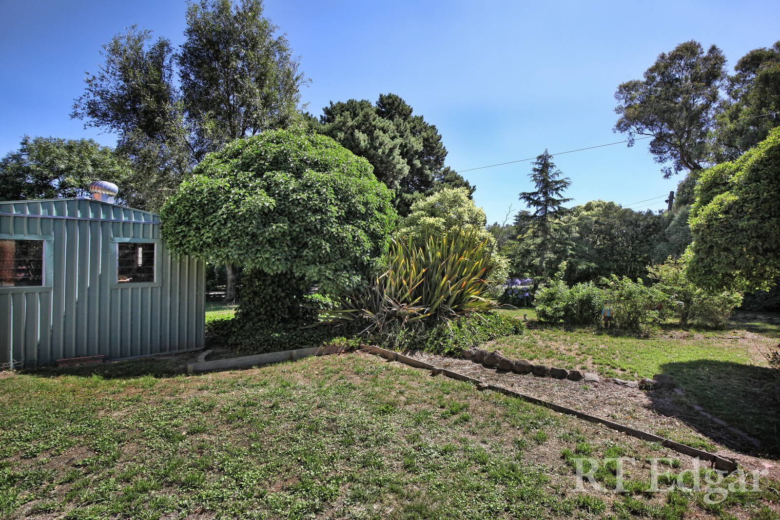 Real Estate and Property in 15 Noonan Grove, Woodend, VIC