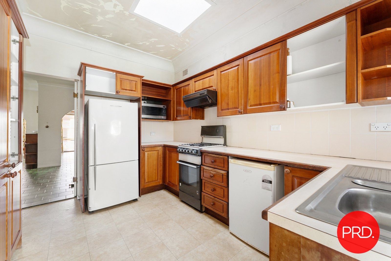 15 Oakdale Avenue KOGARAH 3