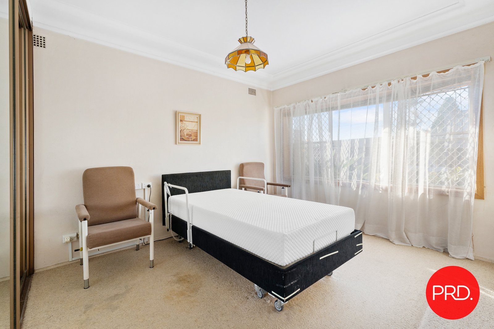 15 Oakdale Avenue KOGARAH 7