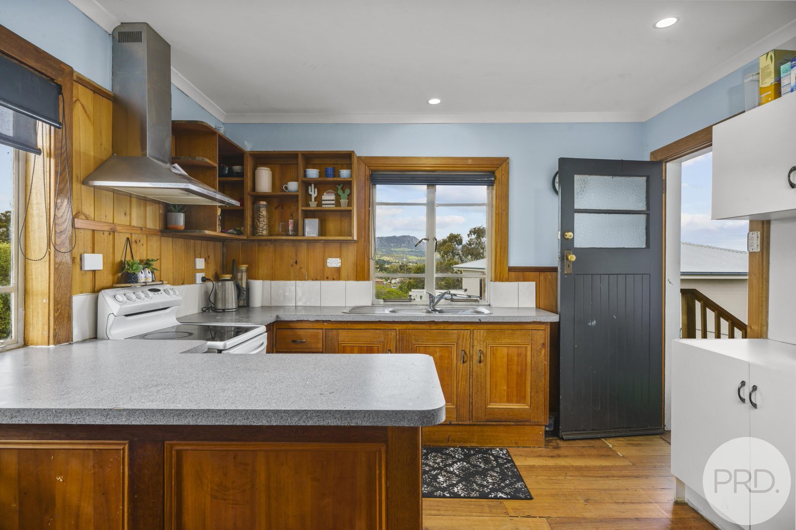 15 Oakley Avenue BRIDGEWATER 1