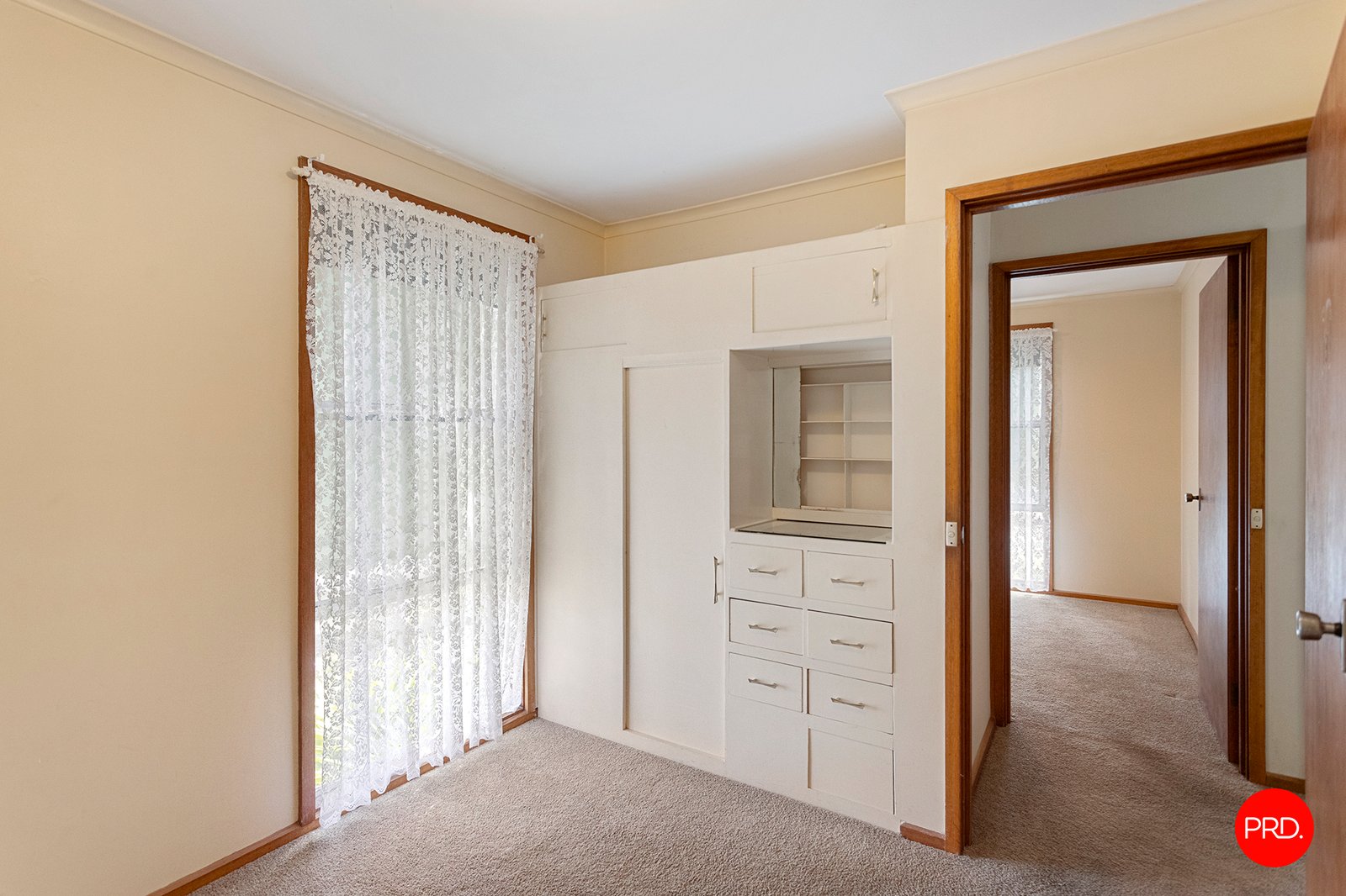 15 Oliver Court LONG GULLY 11