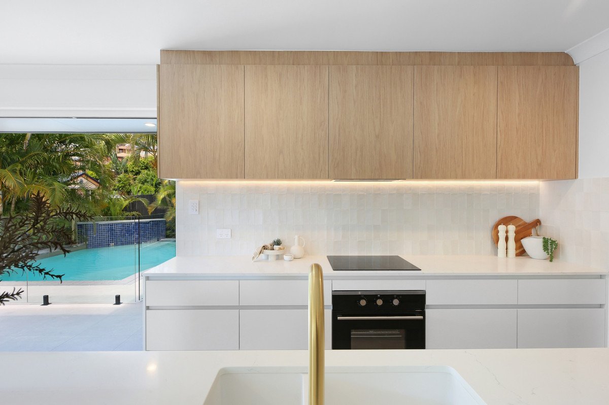 15 Orchna Street Burleigh Heads 9