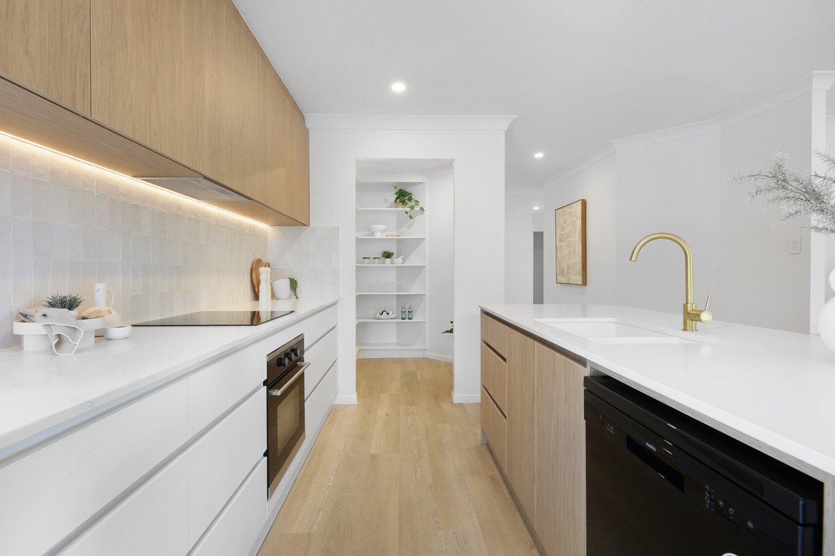 15 Orchna Street Burleigh Heads 10