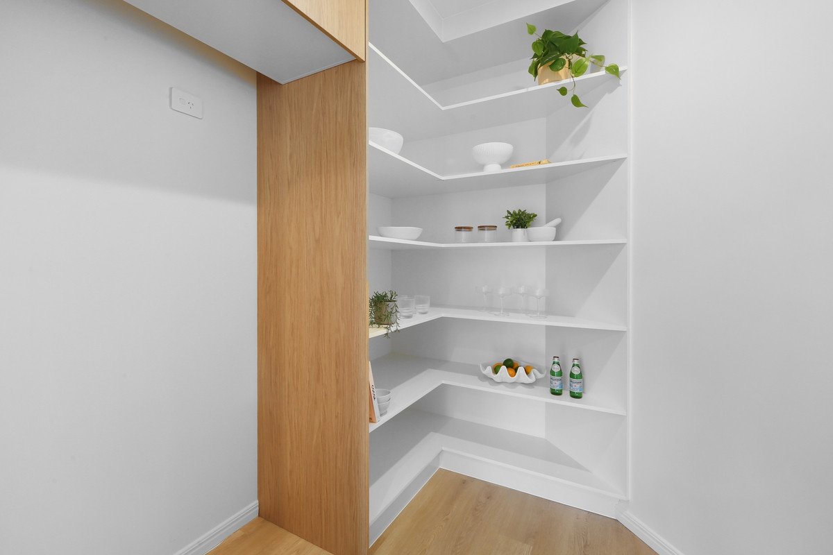 15 Orchna Street Burleigh Heads 11