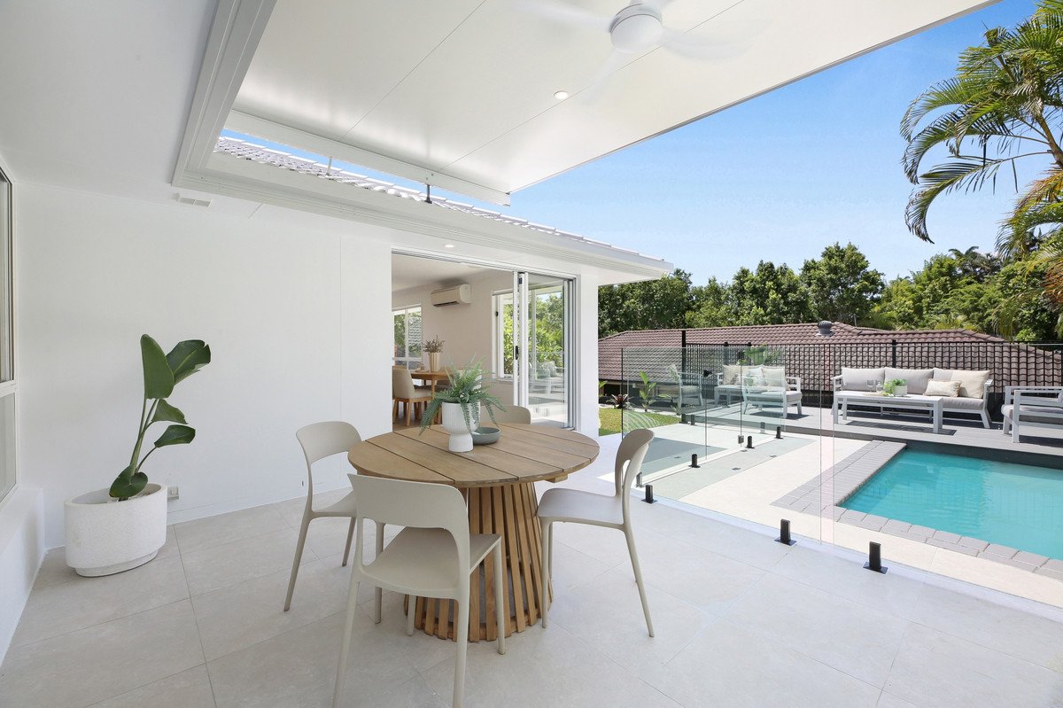 15 Orchna Street Burleigh Heads 12