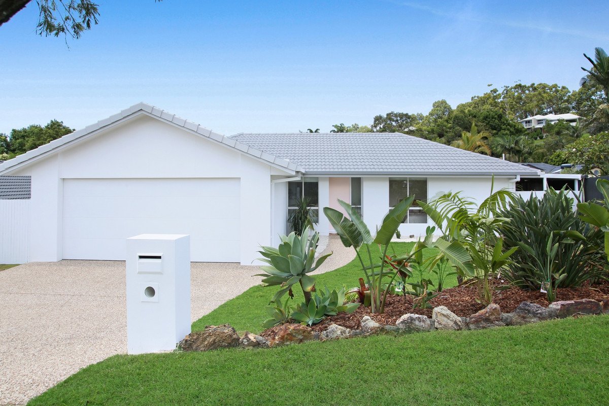 15 Orchna Street Burleigh Heads 25
