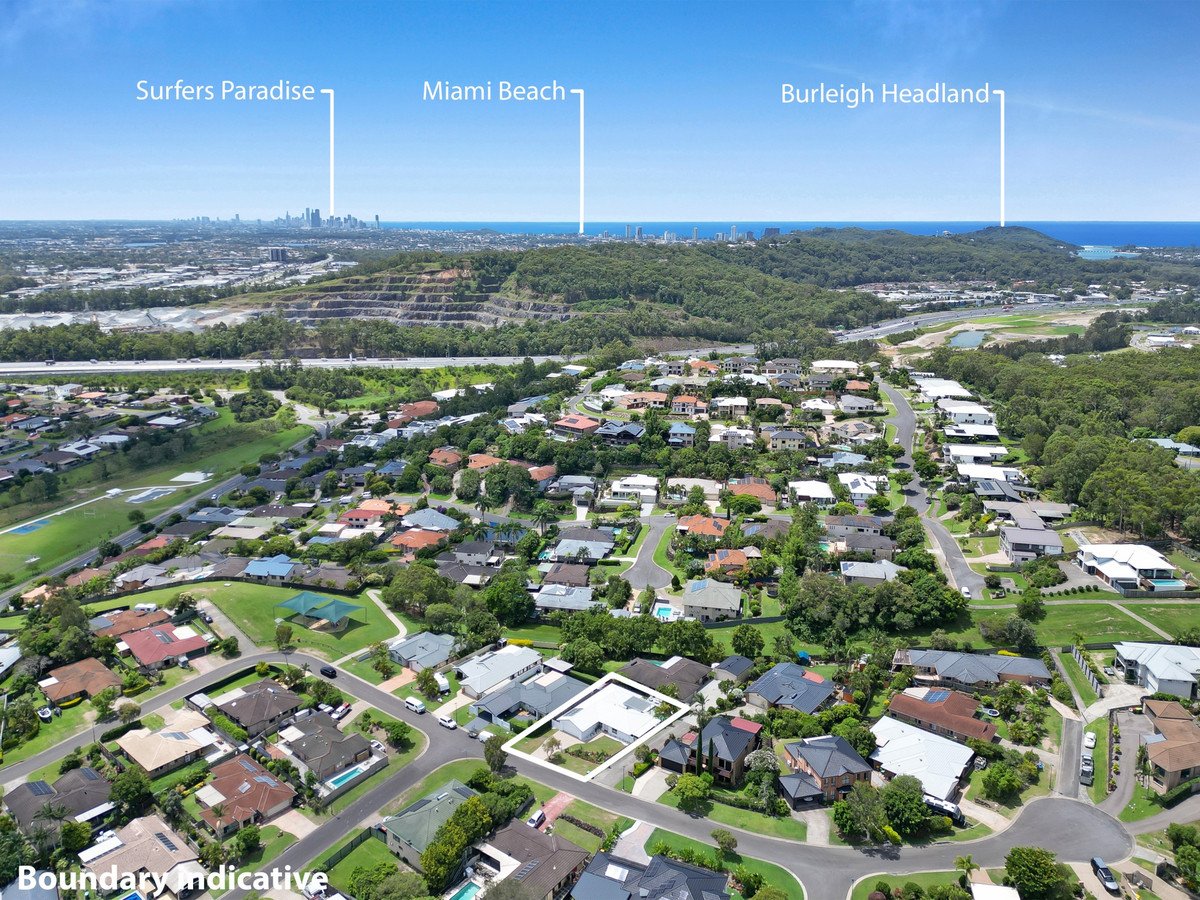 15 Orchna Street Burleigh Heads 26