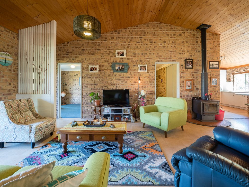 15 O'Regan Drive CRAIGNISH 11