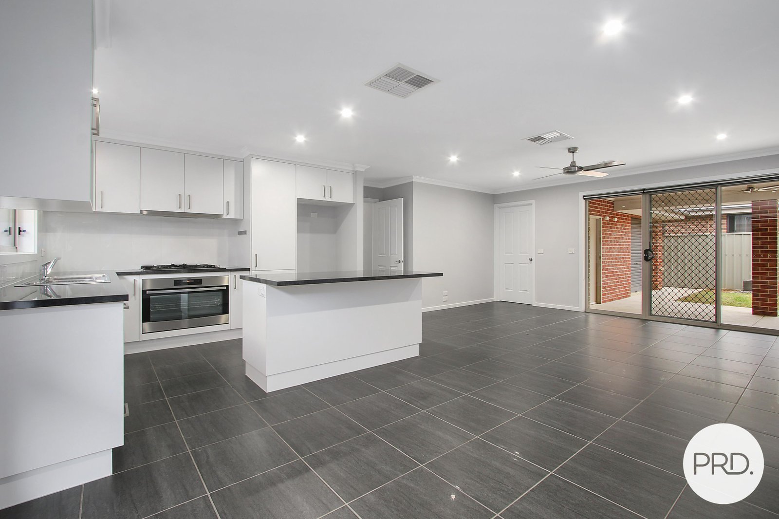 15 Osprey Street THURGOONA 3
