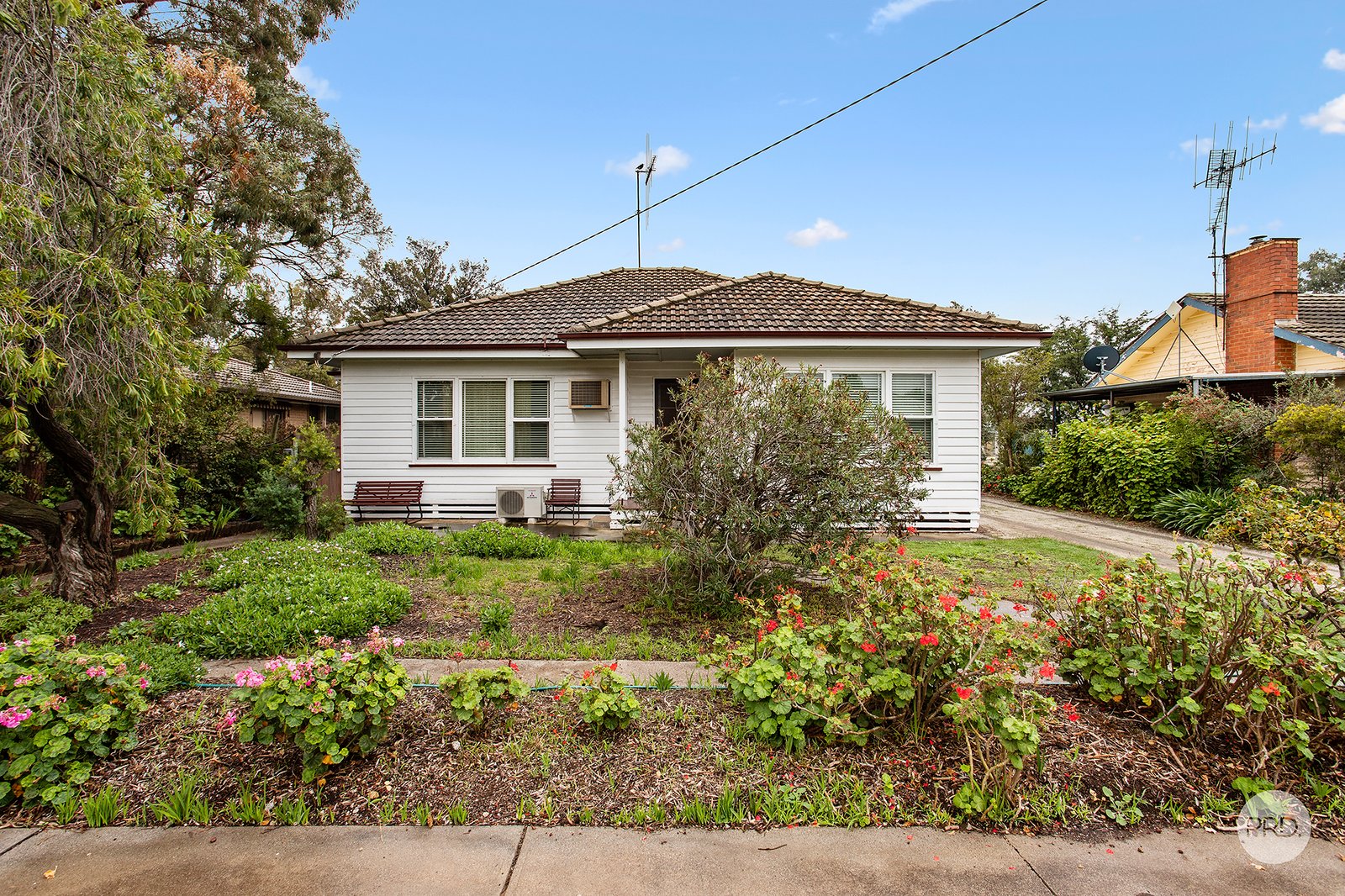 15 Ottrey Street PYRAMID HILL 1