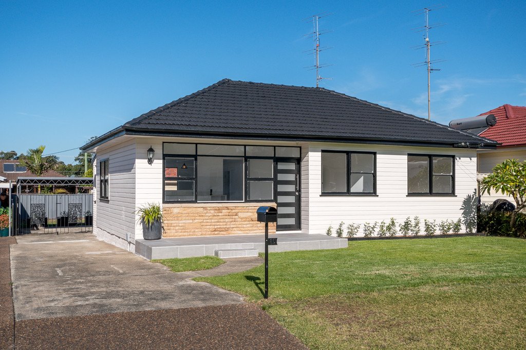 15 Oxford Road DAPTO 1