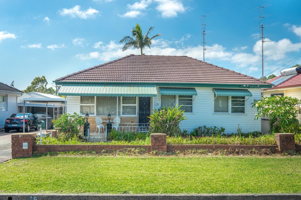 15 Oxford Road DAPTO 1