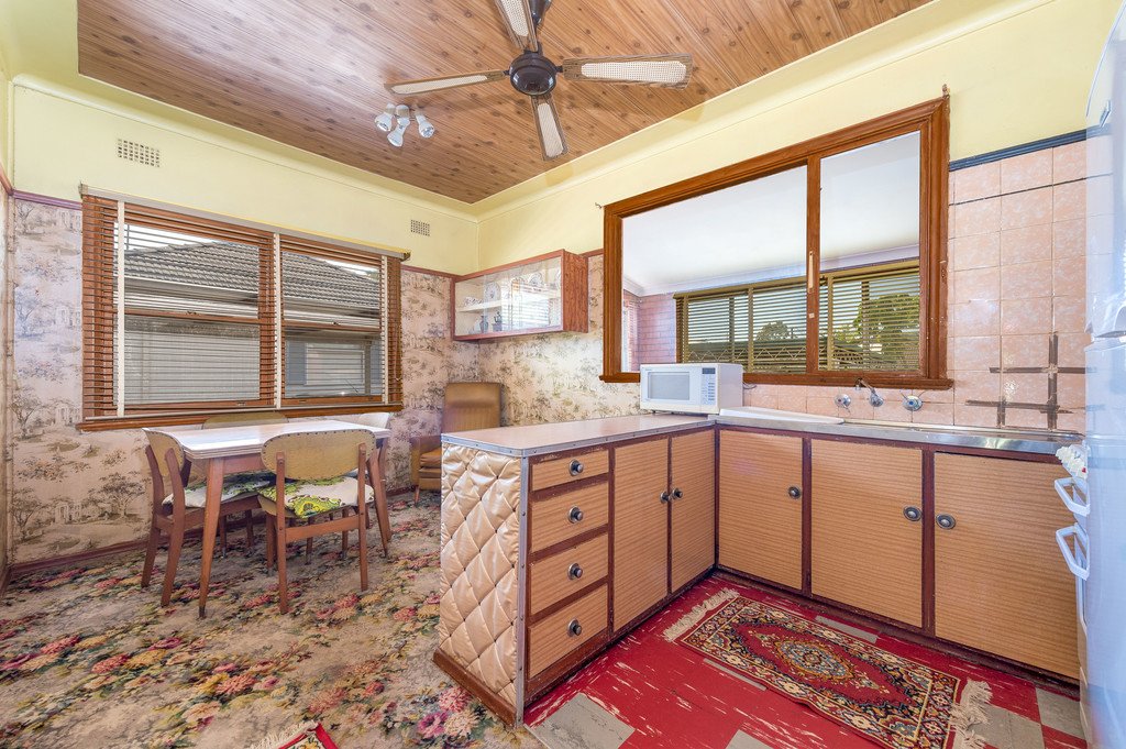 15 Oxford Road DAPTO 3