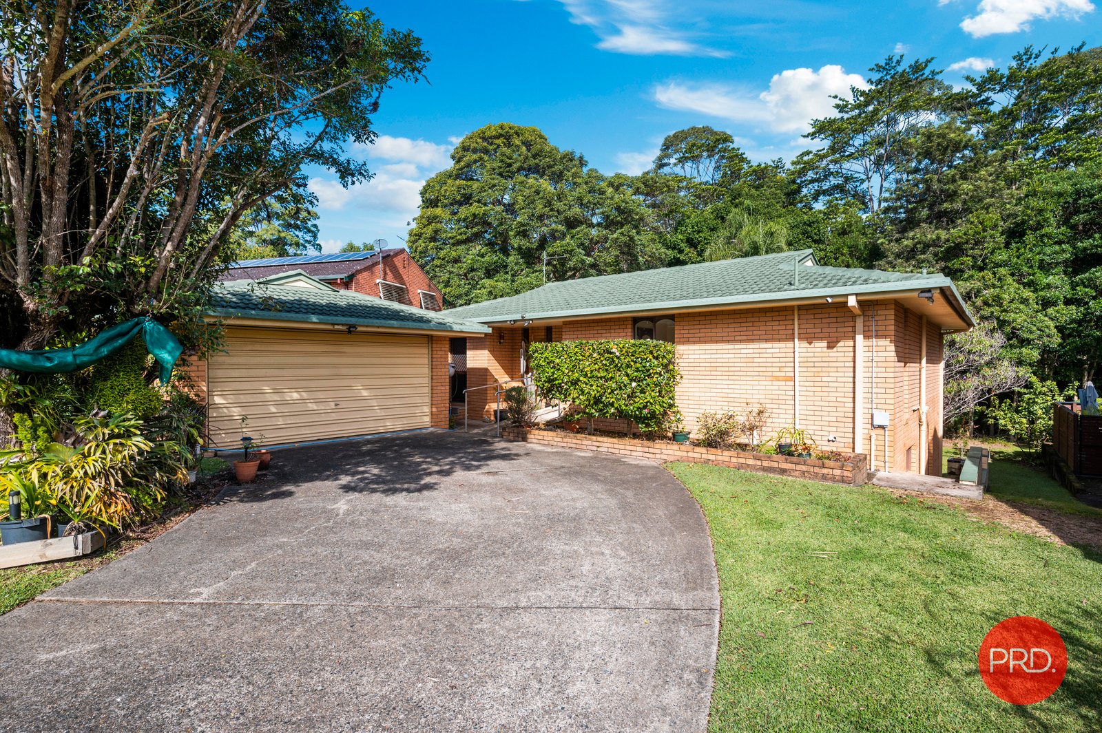 15 Oxley Place COFFS HARBOUR 2