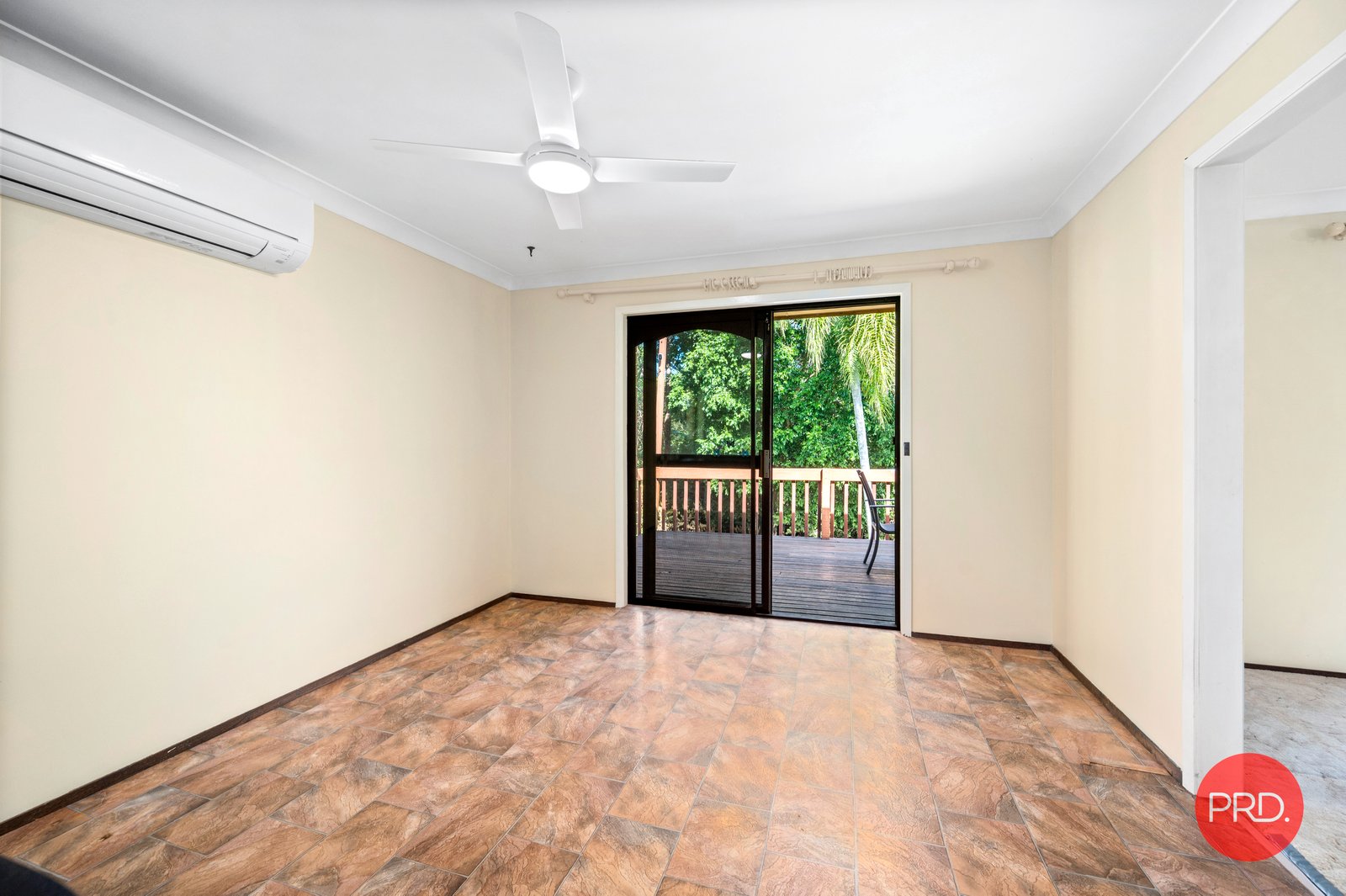 15 Oxley Place COFFS HARBOUR 5