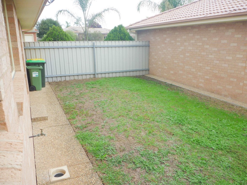 1/5 Paldi Crescent GLENFIELD PARK 5