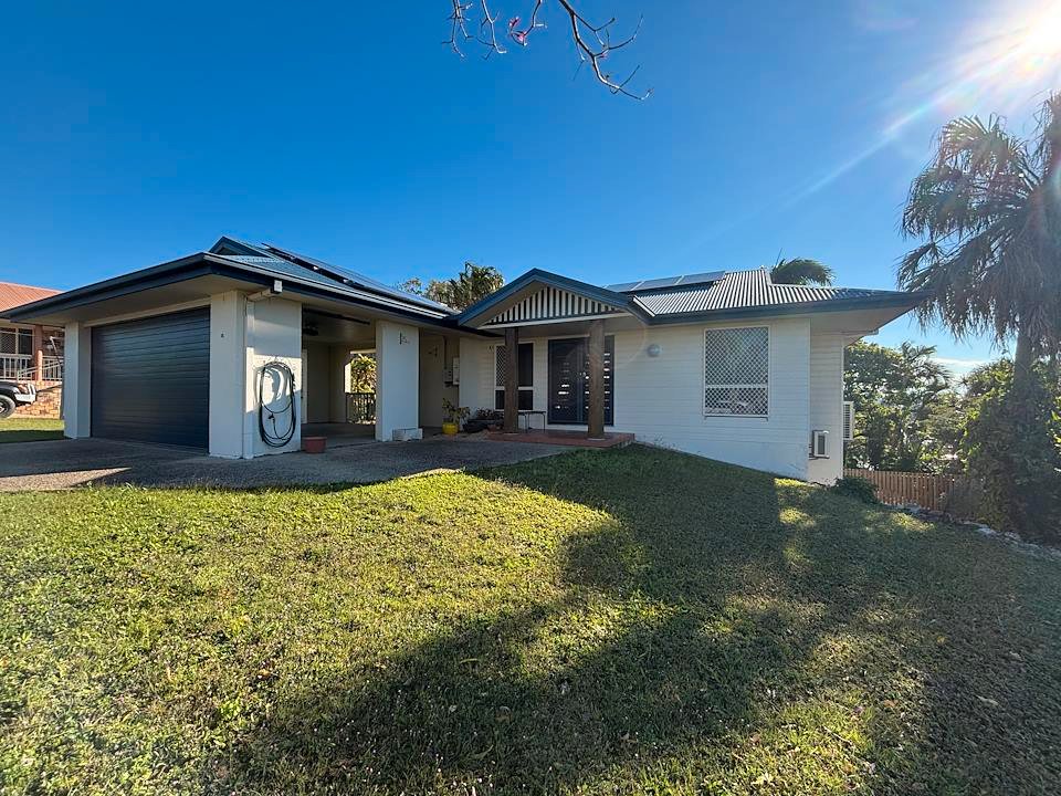 15 Palmview Court RURAL VIEW 2