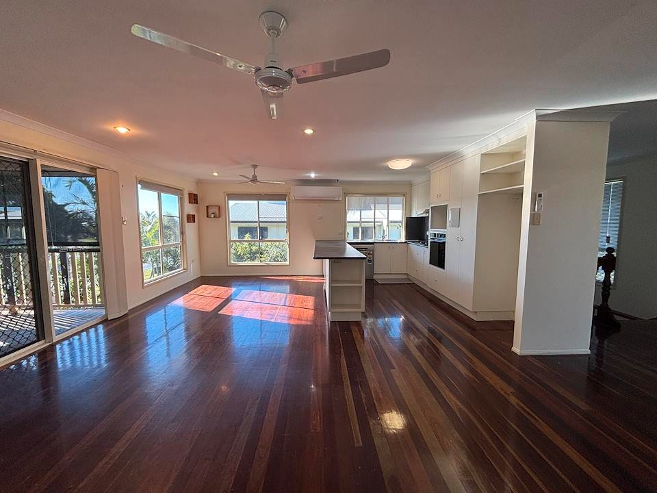 15 Palmview Court RURAL VIEW 4
