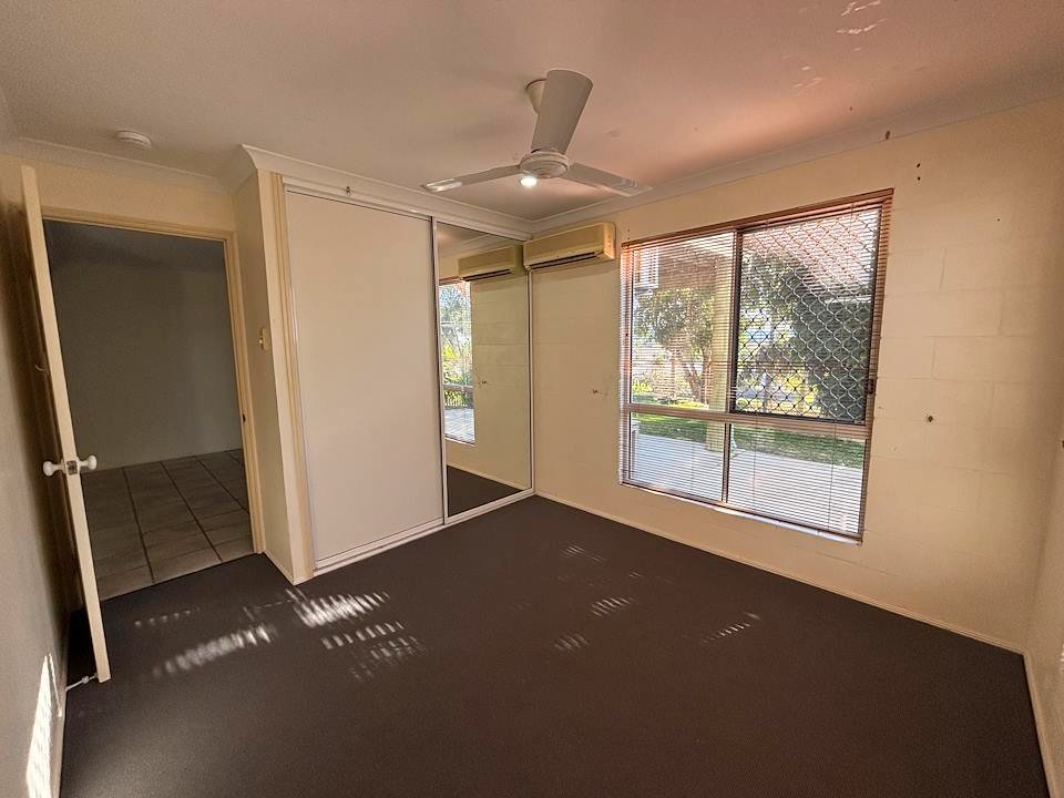 15 Palmview Court RURAL VIEW 6