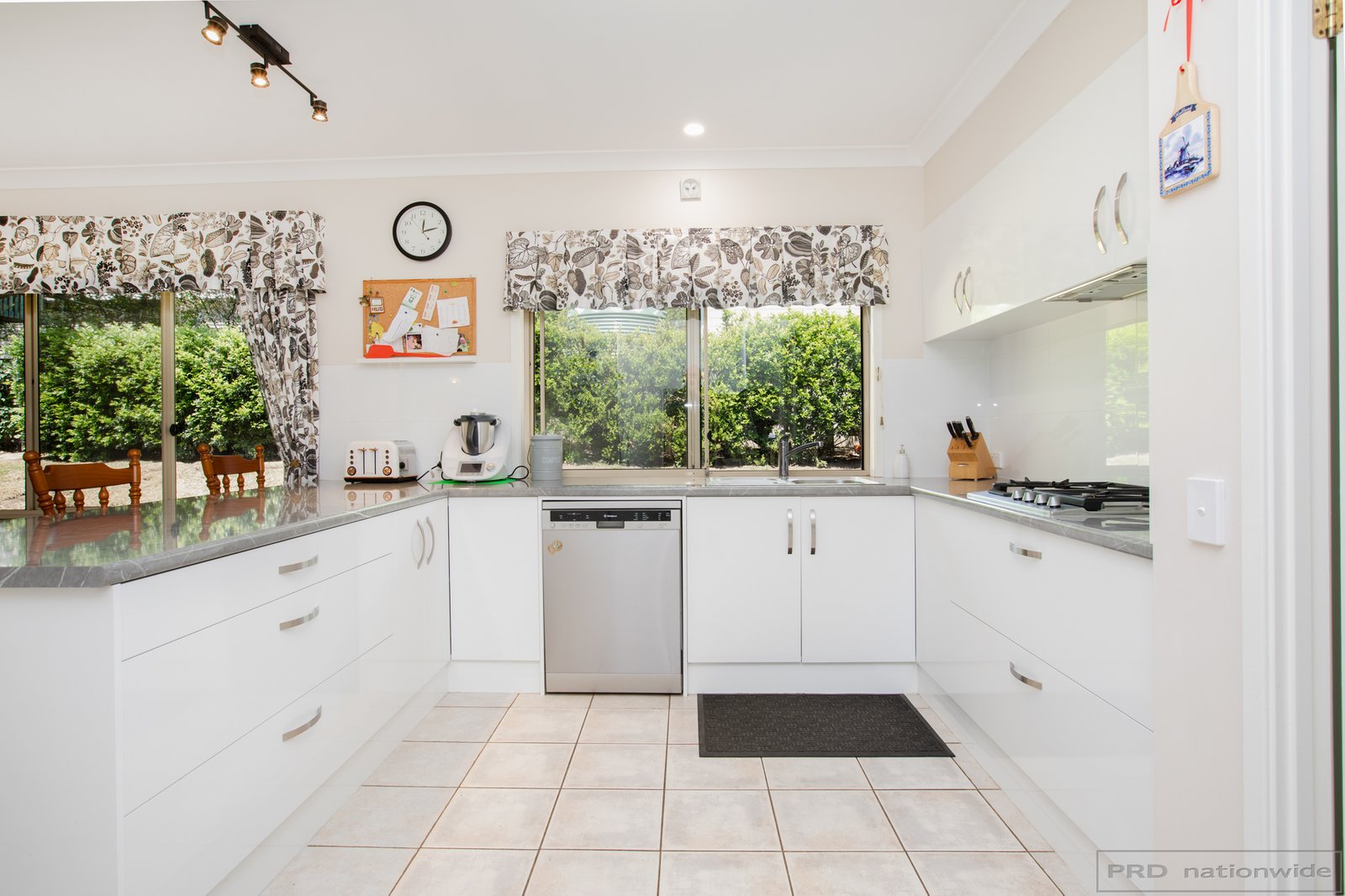 15 Paterson Road BOLWARRA 16