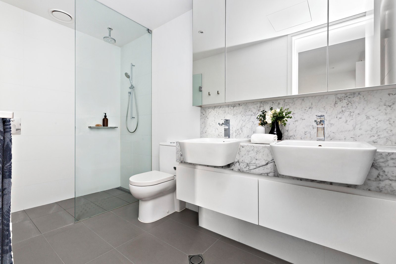 Real Estate and Property in 15 Pin Oak Court, Canterbury, VIC