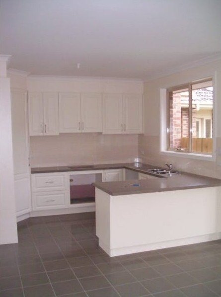Gallery: 1/5 Pine Tree Avenue
