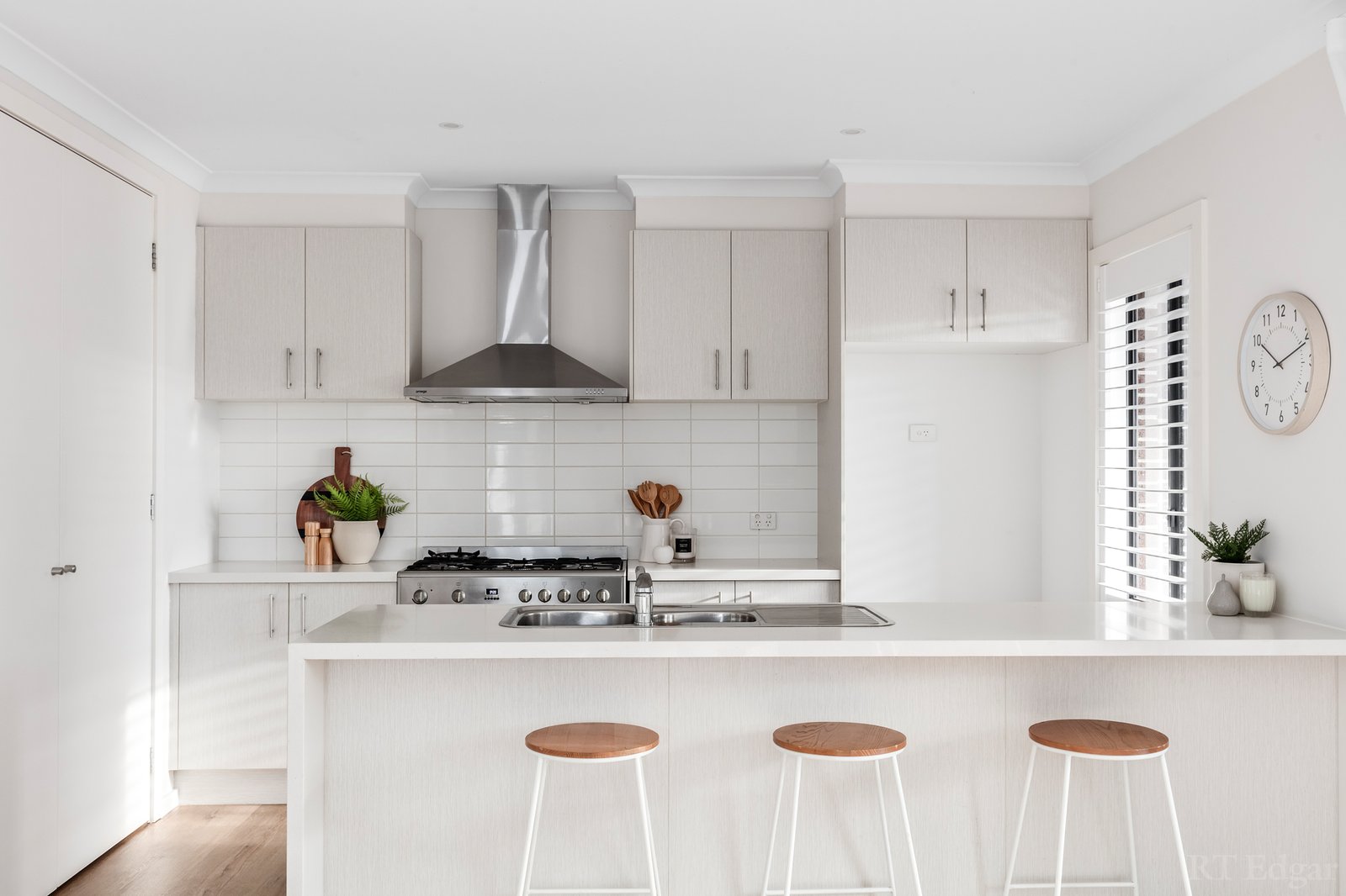 Real Estate and Property in 15 Point Boulevard, Point Londale, VIC