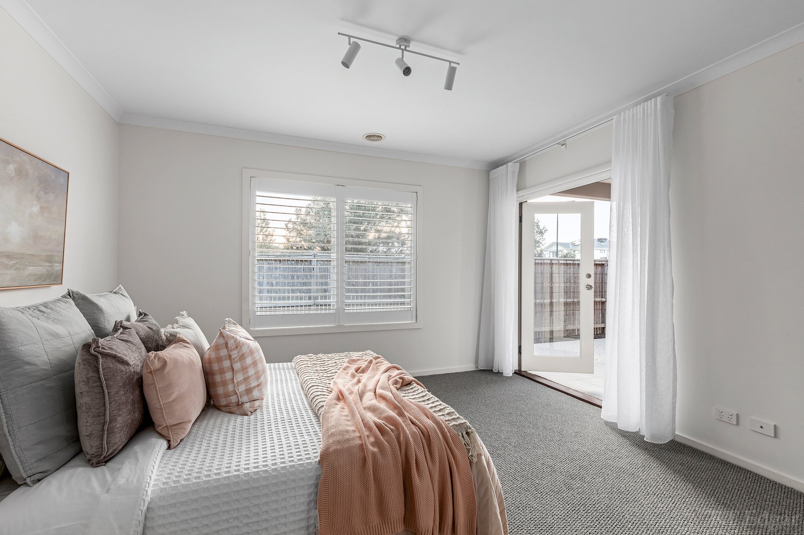 Real Estate and Property in 15 Point Boulevard, Point Londale, VIC
