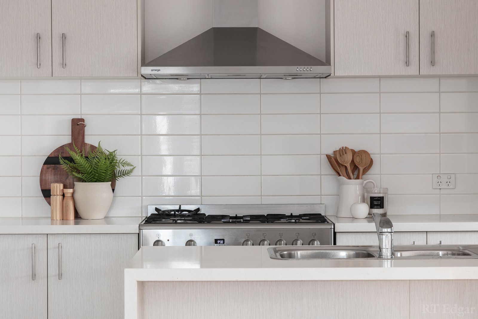 Real Estate and Property in 15 Point Boulevard, Point Lonsdale, VIC