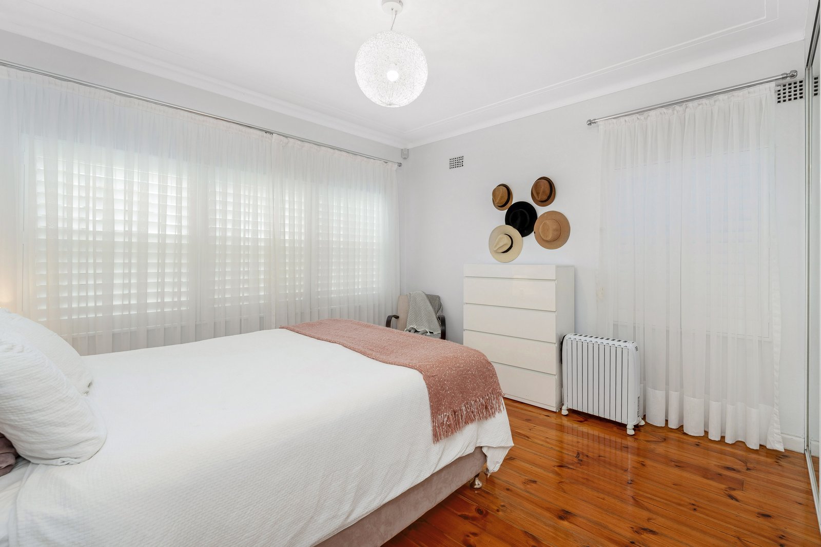 15 Poole St  KINGSGROVE 5