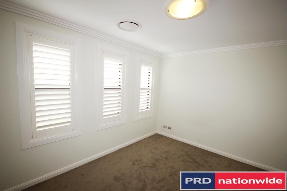 15 Poulton Avenue BEVERLEY PARK 11