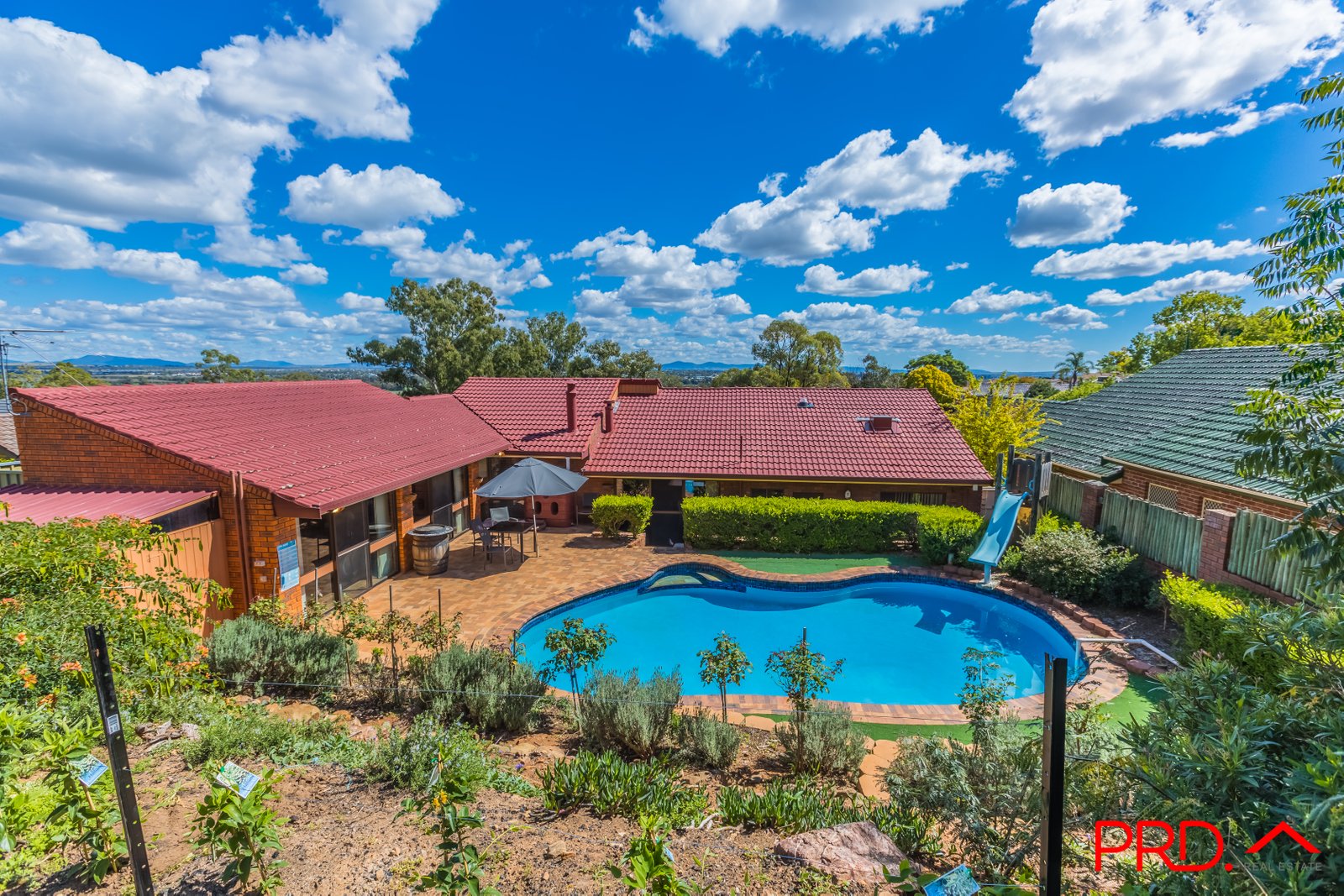 15 Prentice Avenue TAMWORTH 27