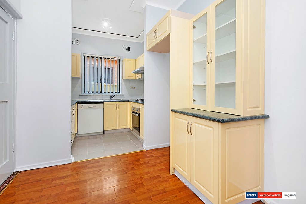 15 Proctor Avenue KINGSGROVE 4