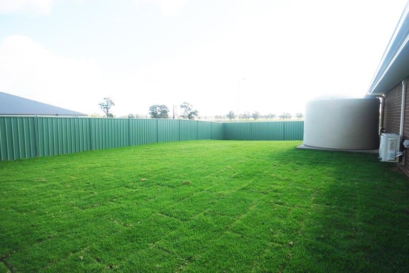 15 Protea Place FOREST HILL 7