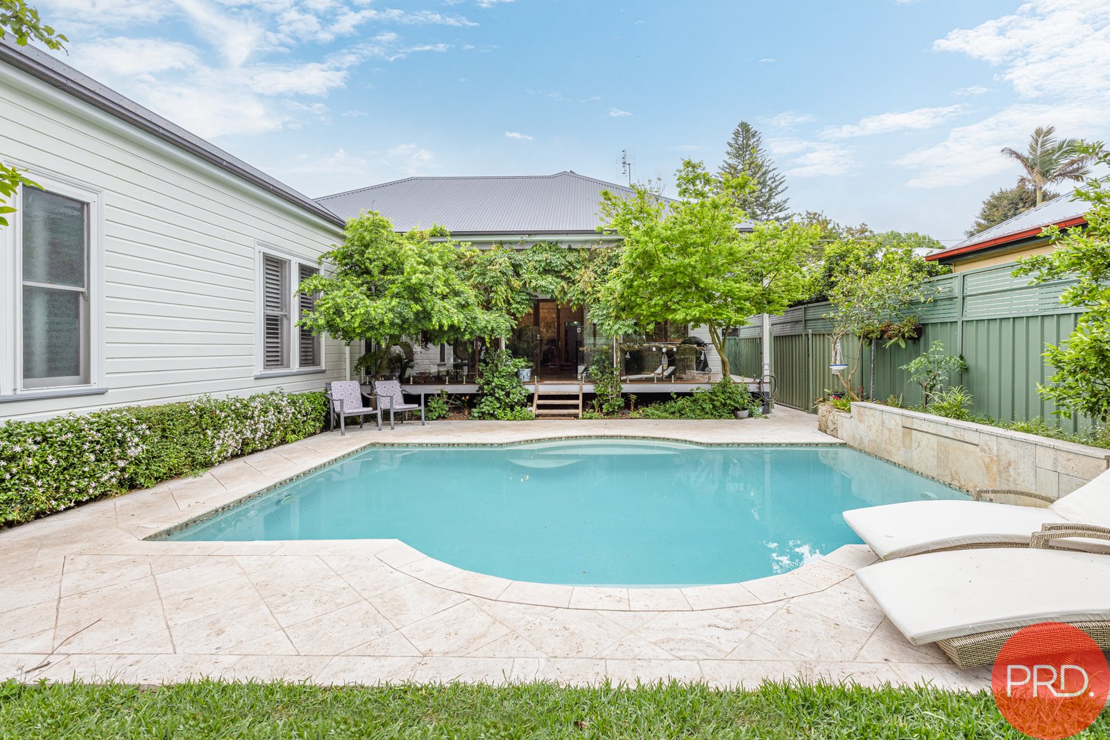 15 Queen Street LORN 2