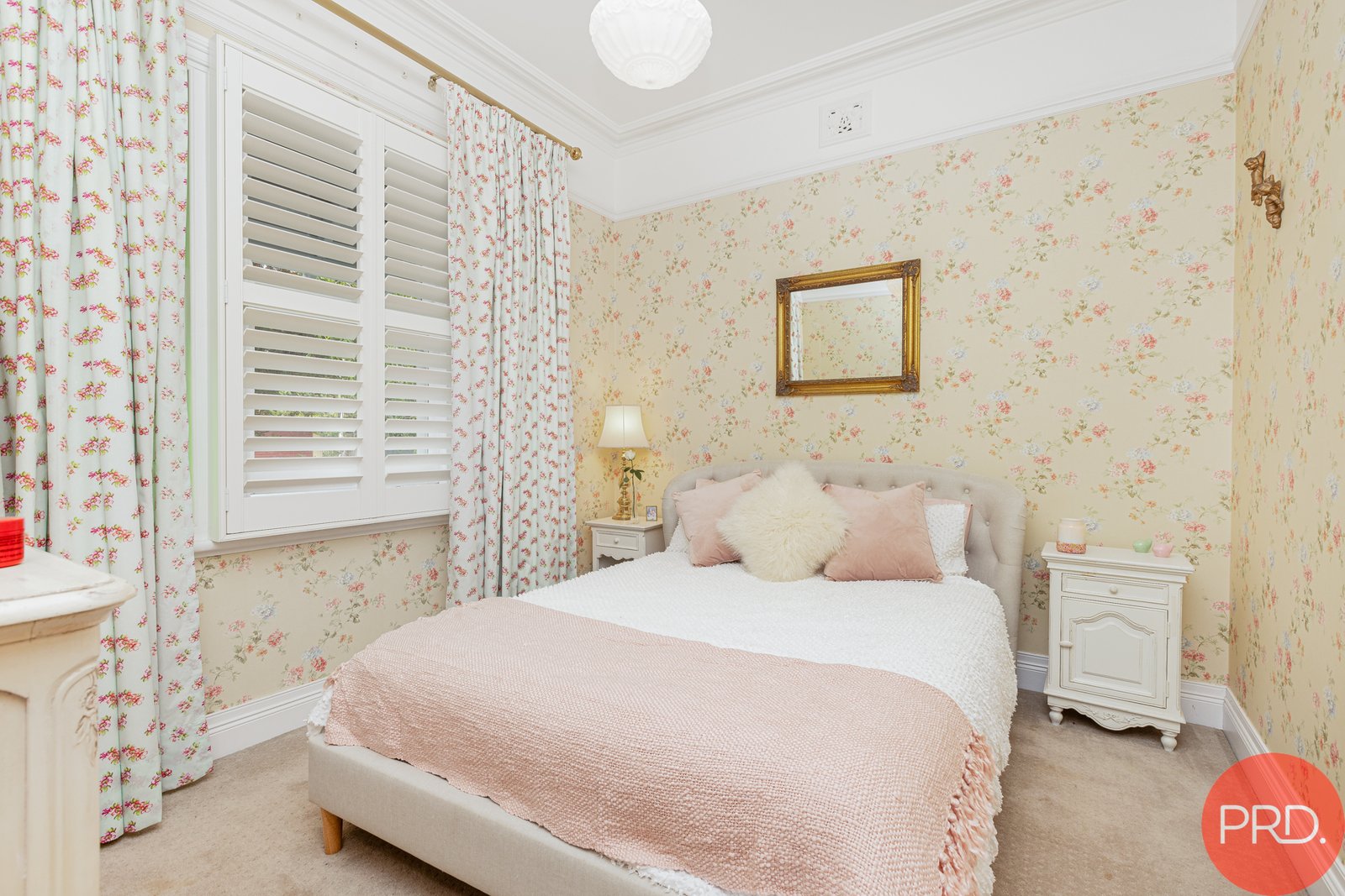 15 Queen Street LORN 17