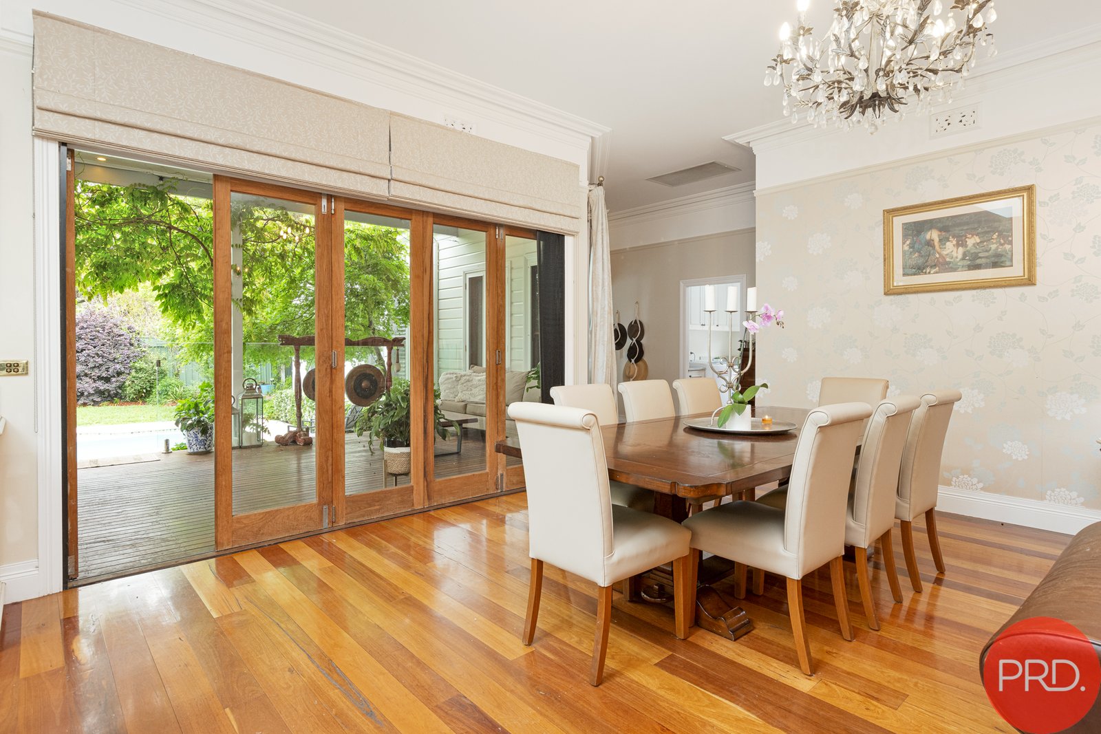 15 Queen Street LORN 19