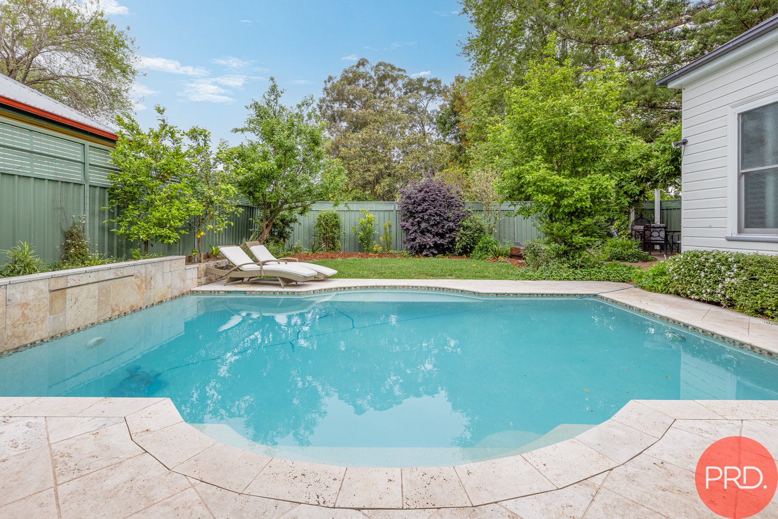 15 Queen Street LORN 22