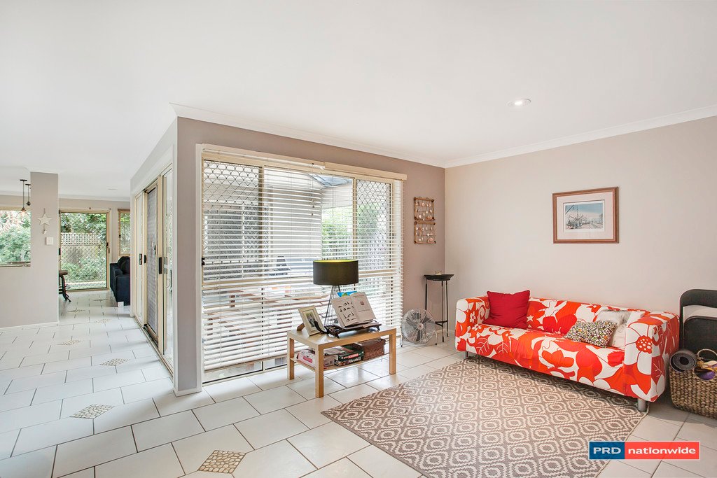 15 Rainbird Close BURLEIGH WATERS 7