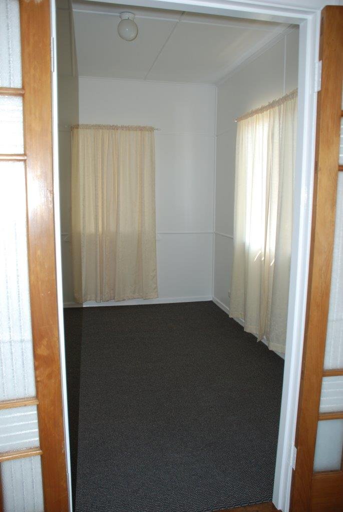 15 Raleigh Road VIRGINIA 8