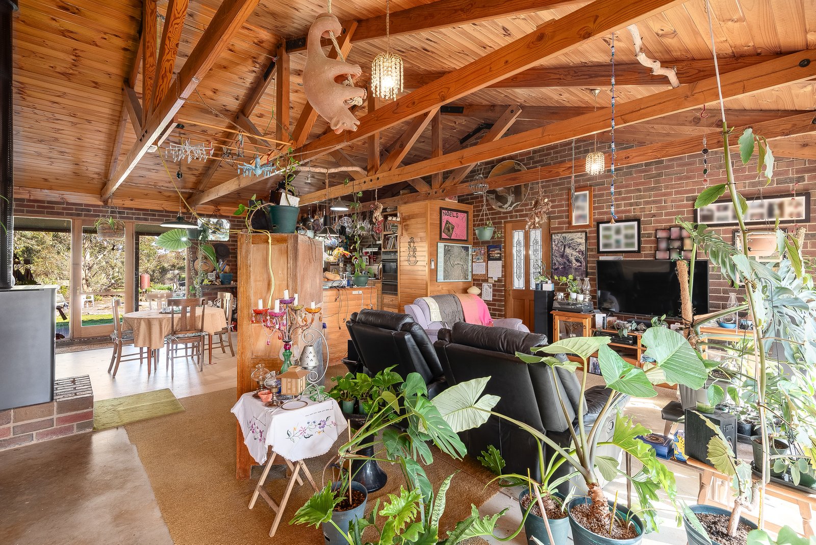 Gallery: 15 Range Road