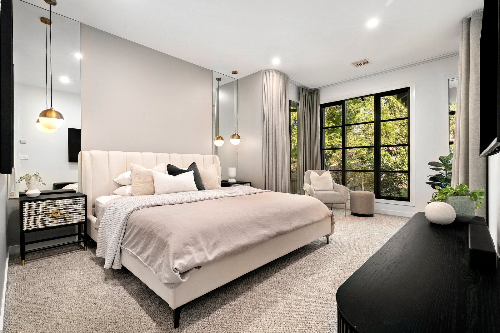 Real Estate and Property in 15 Ranleigh Rise, Templestowe Lower, VIC