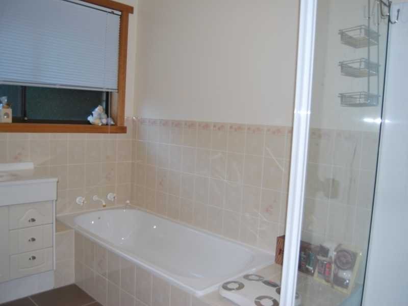 15 Ravensbourne Road OLD BEACH 10