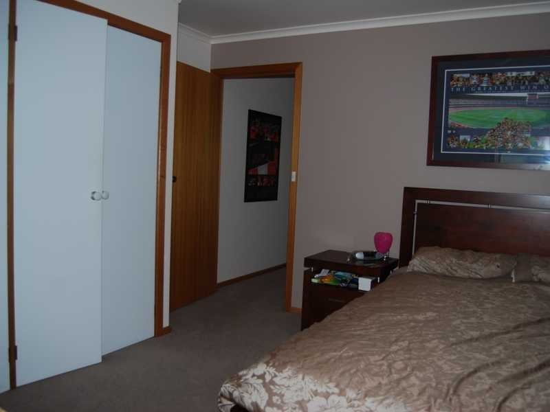 15 Ravensbourne Road OLD BEACH 13